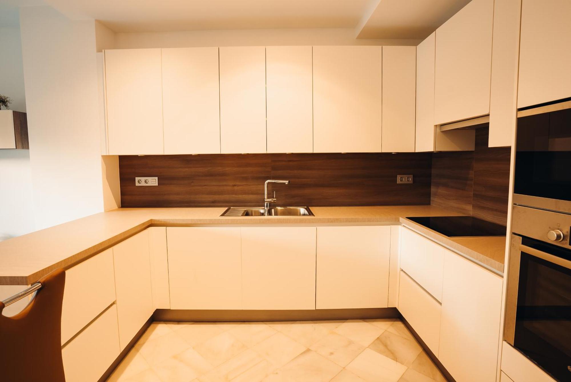 First Sea Line Puerto Banus 2 Bedrooms In A Private Residential Complex Lägenhet