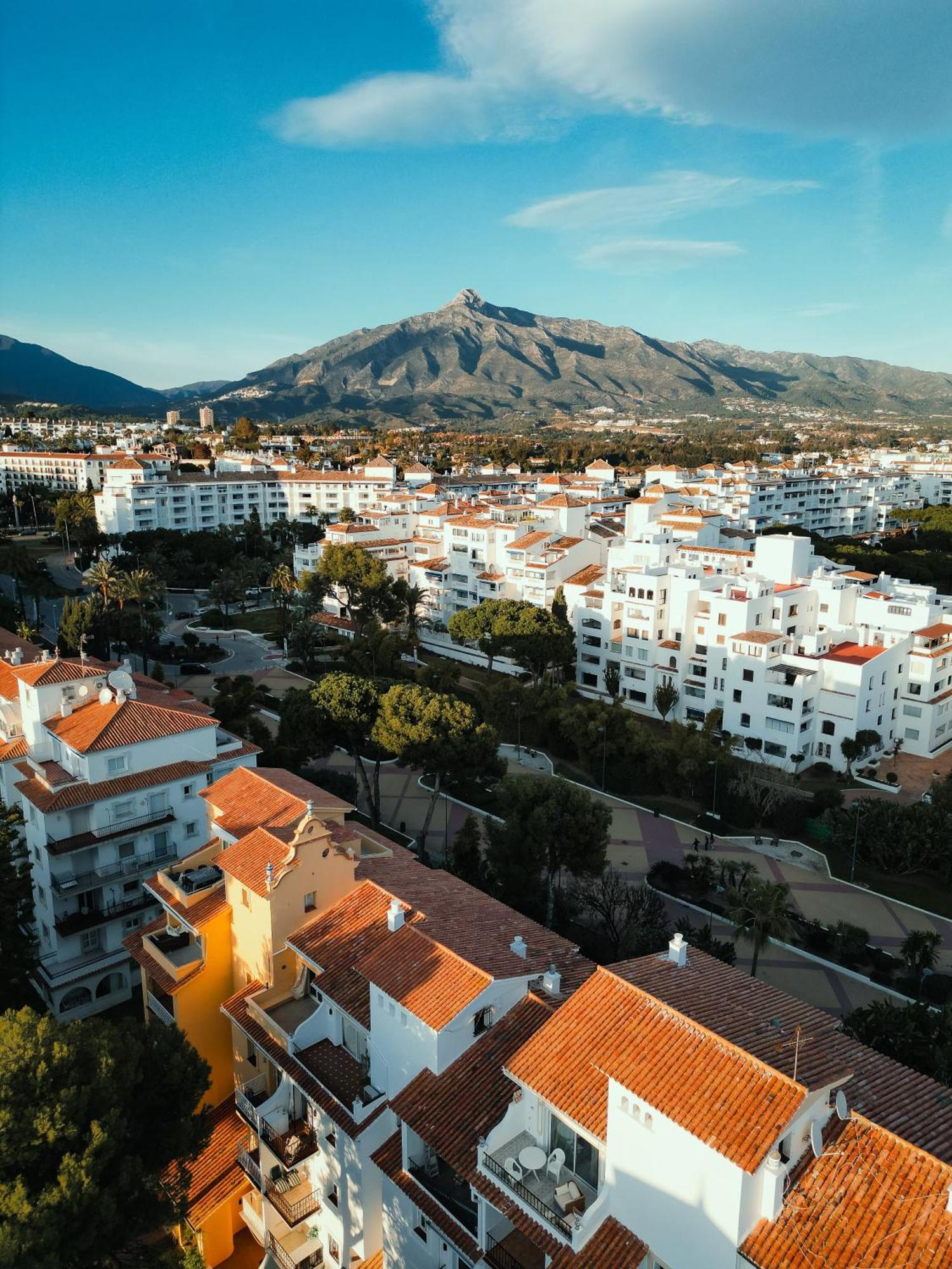 First Sea Line Puerto Banus 2 Bedrooms In A Private Residential Complex Lägenhet